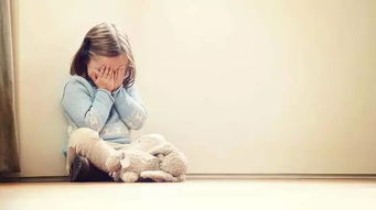 孩子总爱玩手机 孩子总爱玩手机