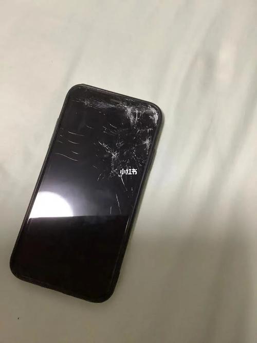 苹果手机屏幕碎了保修吗 苹果手机屏幕碎了保修吗