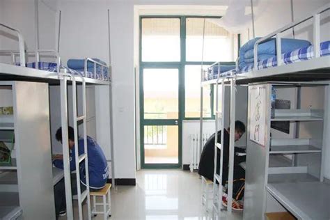 沈阳科技学院女生宿舍是几人间