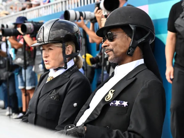 Snoop Dogg随着“Gin &和玛莎·斯图尔特一起参加巴黎奥运会 Snoop Dogg随着“Gin &和玛莎·斯图尔特一起参加巴黎奥运会