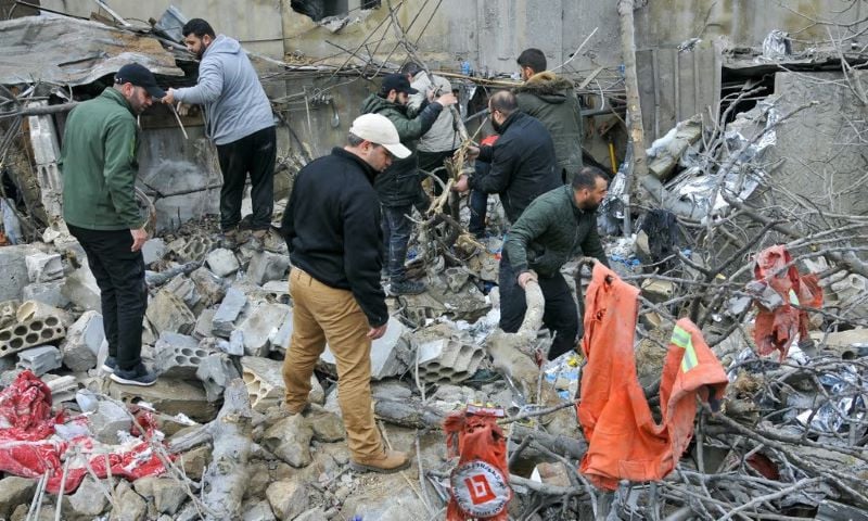 以色列对黎巴嫩的袭击造成7人死亡,其中一家4人死亡 以色列对黎巴嫩的袭击造成7人死亡,其中一家4人死亡