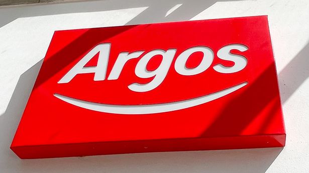 Argos推出半价行李箱销售,Jet2和途易行李箱非常适合度假 Argos推出半价行李箱销售,Jet2和途易行李箱非常适合度假
