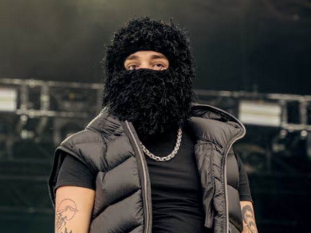 Yeat发行了他迄今为止最专注的专辑《LYFESTYLE》。 Yeat发行了他迄今为止最专注的专辑《LYFESTYLE》。