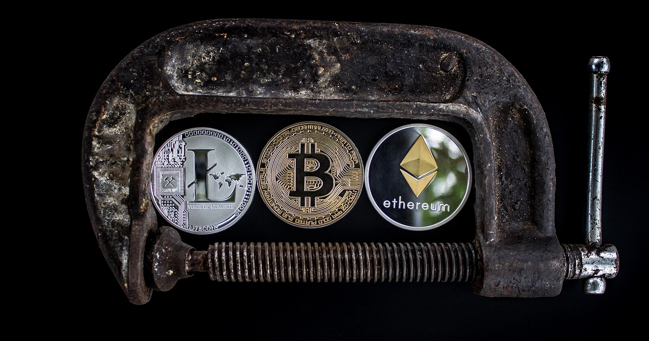 游戏手机软件赚钱，虚拟世界的金矿还是泡沫？