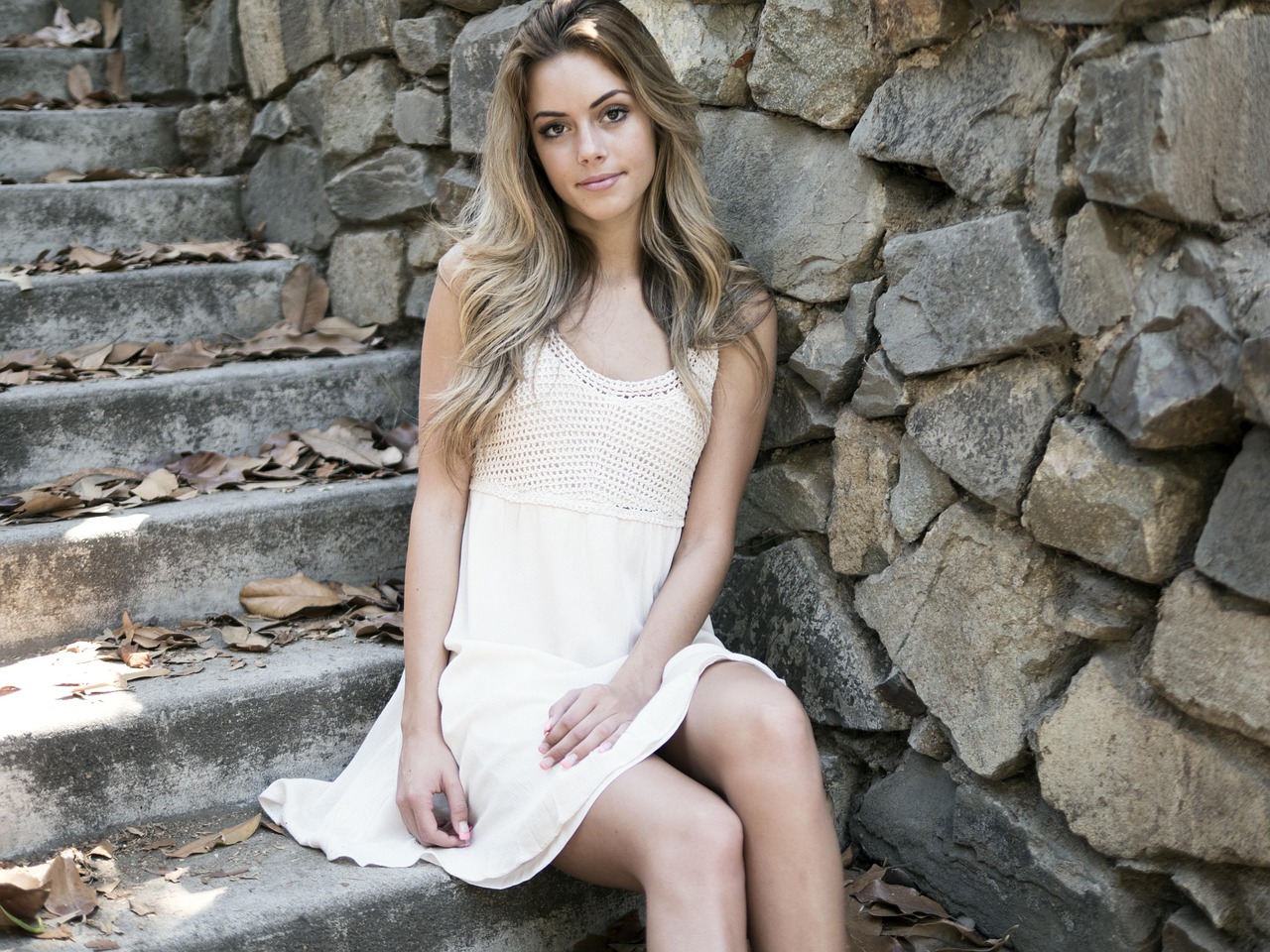 美女睡衣脱脱小游戏，打破束缚，解锁轻松乐趣