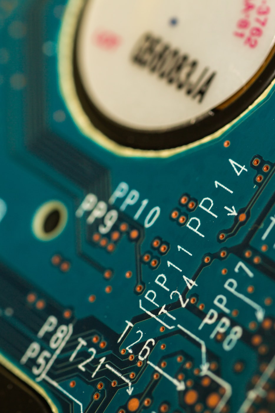 翻翻桌面，解锁无限乐趣！电脑桌面游戏壁纸如何点亮你的游戏时光？